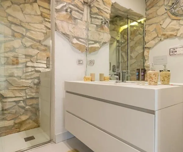 Port 5 Min-close To Summer Design Wi-fi * Ίσκια